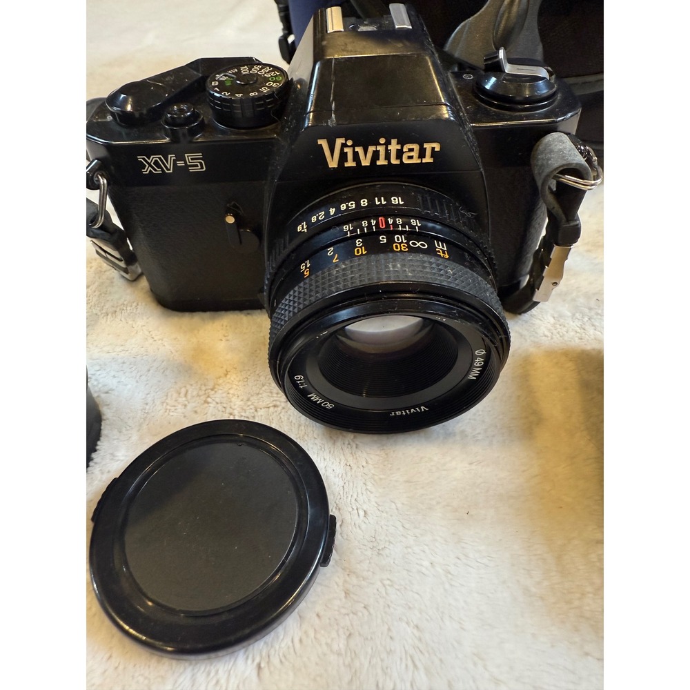 Vivitar XV-5 35mm SLR Film Camera Kit with 50mm 135mm Lenses Flash and Bag - Picture 2 of 9